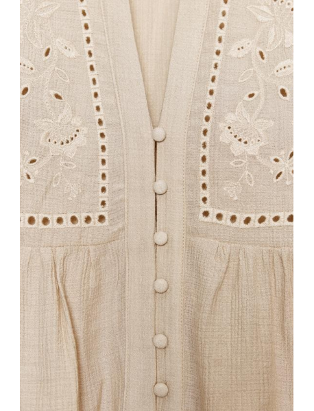 FİSTO İŞLEMELİ KISA BLUZ