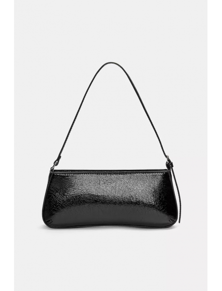 Parlak görünümlü kol çantası