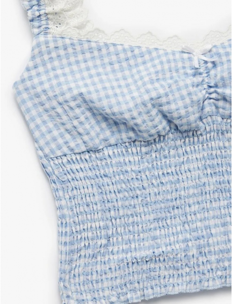 Koton X İnji - Dantelli Balerin Yaka Gipeli Pötikareli Kolsuz Crop Bluz