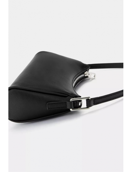 Halka detaylı kol çantası